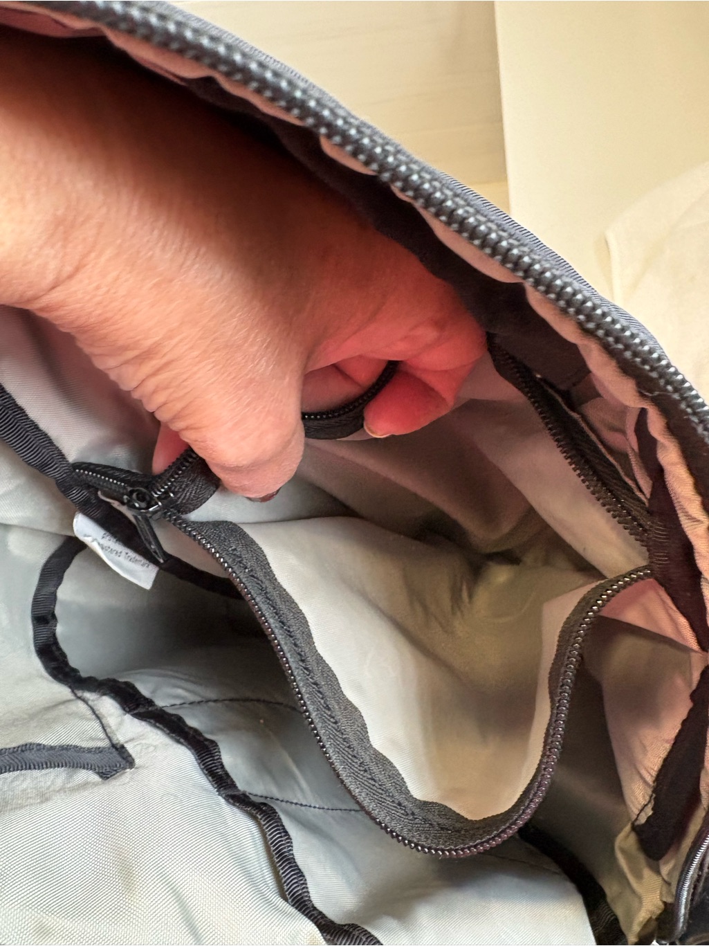Ameribag Black Teardrop Sling Messenger Bag — image 6 of 8